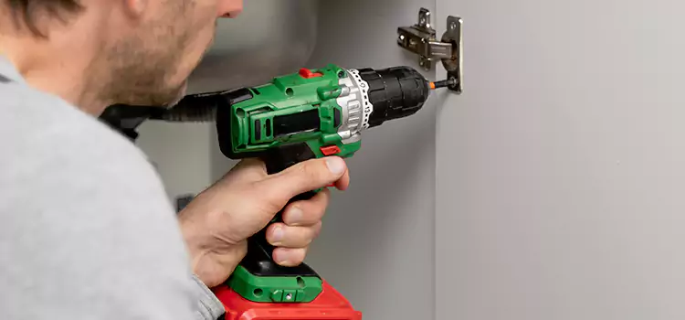Commercial Door Hinge Repair Yorkville