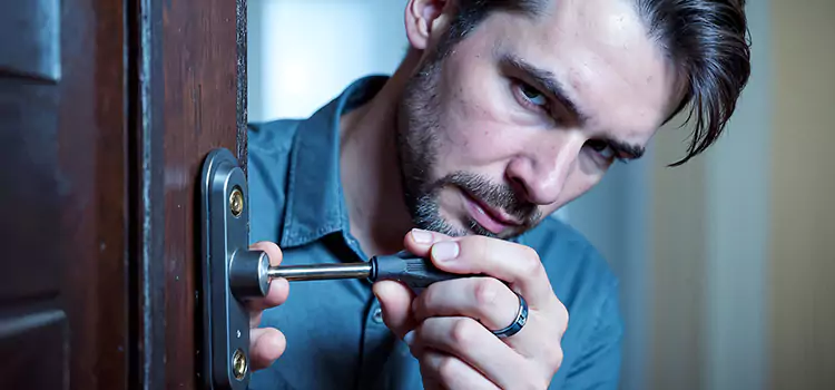 Eviction Locksmith Yorkville
