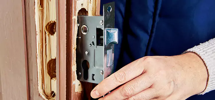 Garage Door Lock Replacement Yorkville